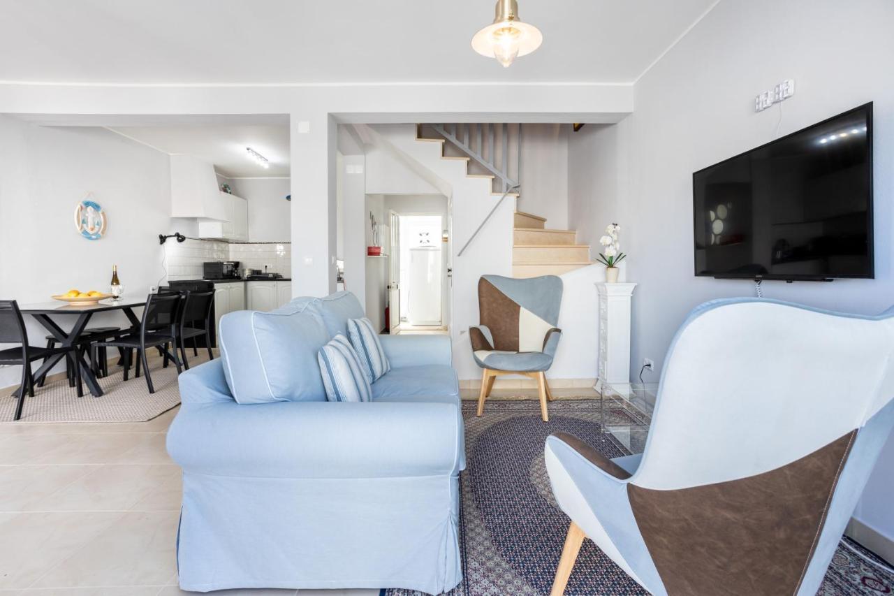 Newly Renovated 2 Bedroom Townhouse - Close To Salema Beach エクステリア 写真