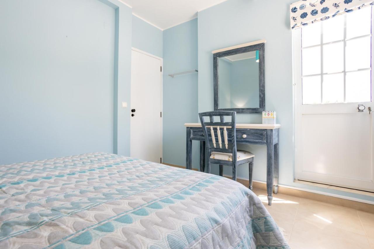 Newly Renovated 2 Bedroom Townhouse - Close To Salema Beach エクステリア 写真