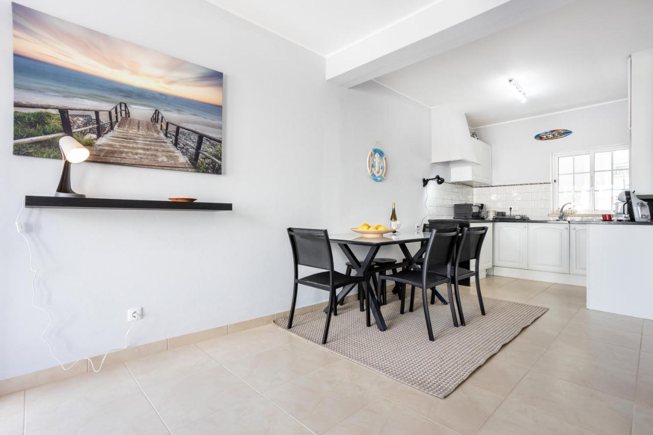 Newly Renovated 2 Bedroom Townhouse - Close To Salema Beach エクステリア 写真